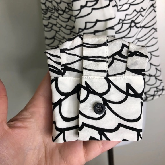 Kimora Lee Simmons Silk Blouse Open Back Sz 2 NWT - Picture 5 of 12